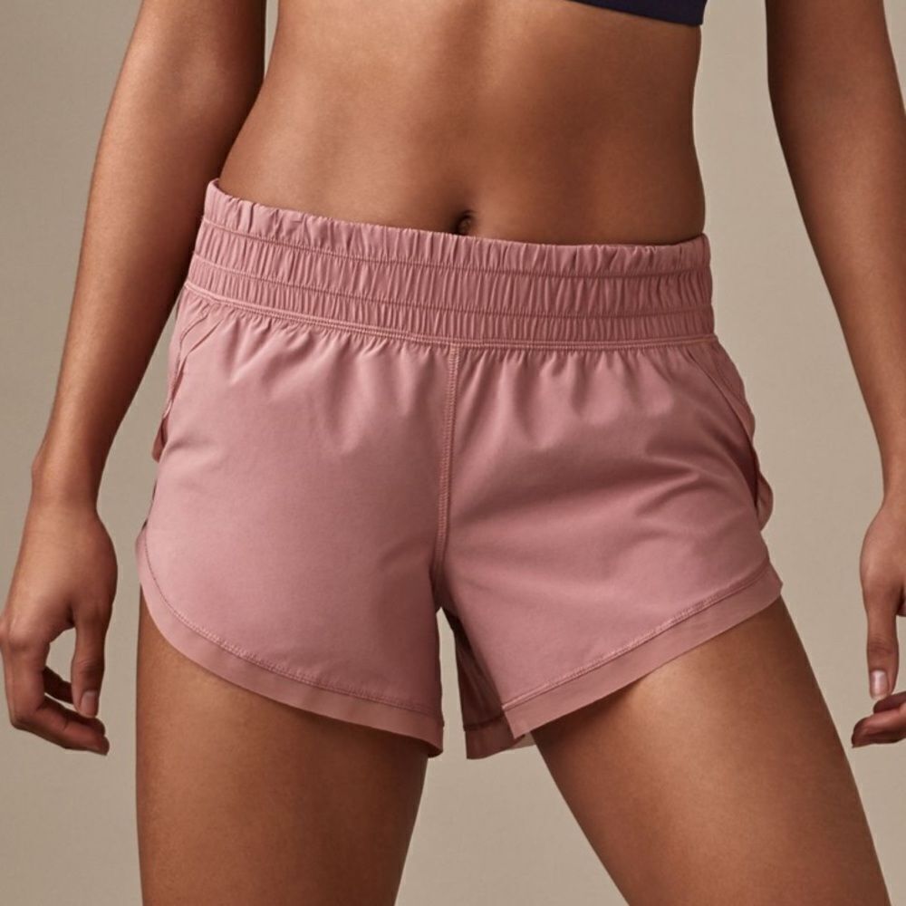 Lululemon Anew Short (4" )
Quicksand